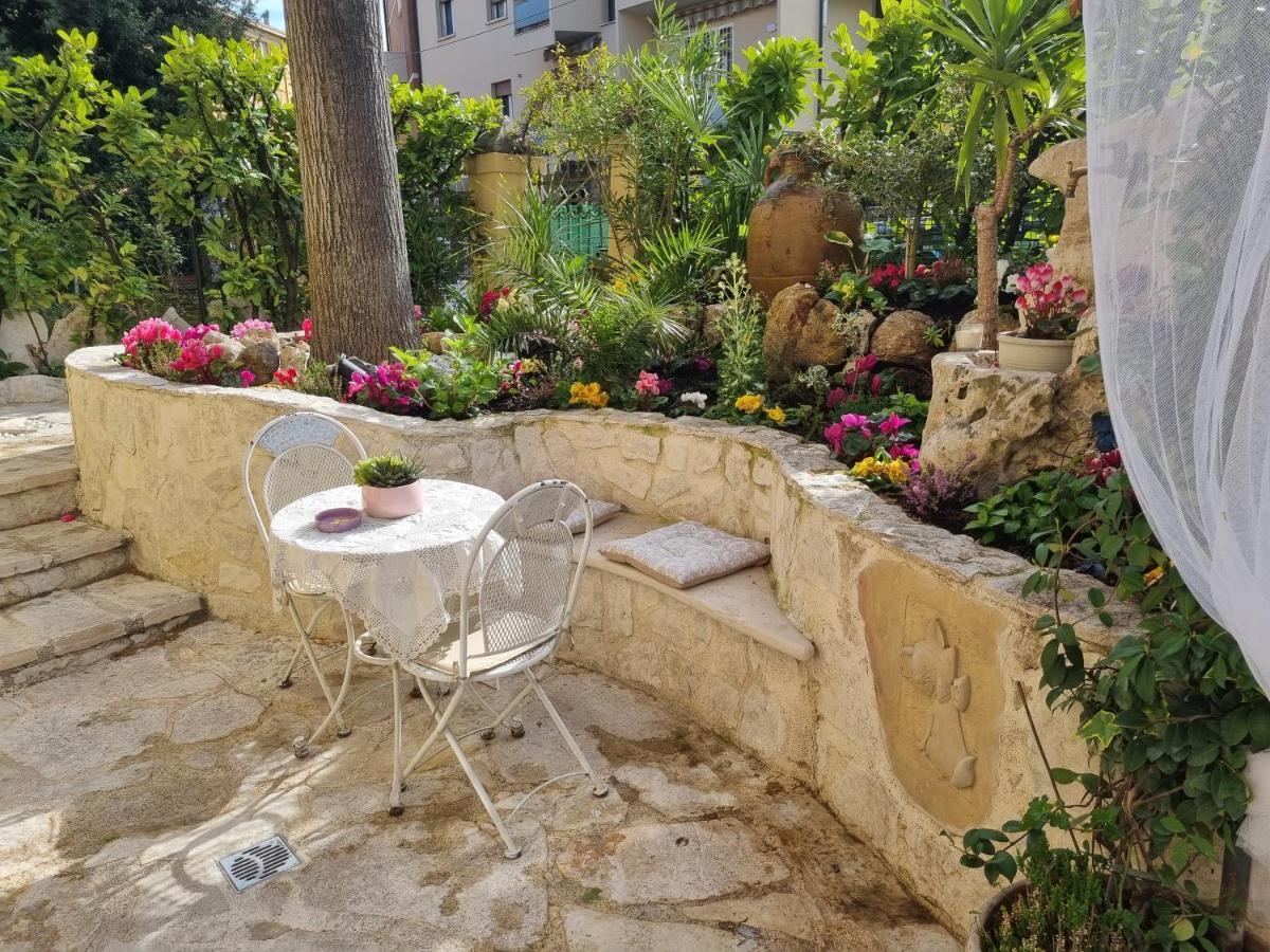 Stella Del Mar Bed & Breakfast โบโลญญา ภายนอก รูปภาพ