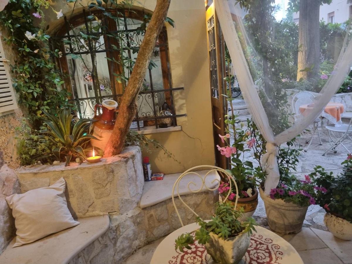 Stella Del Mar Bed & Breakfast โบโลญญา ภายนอก รูปภาพ