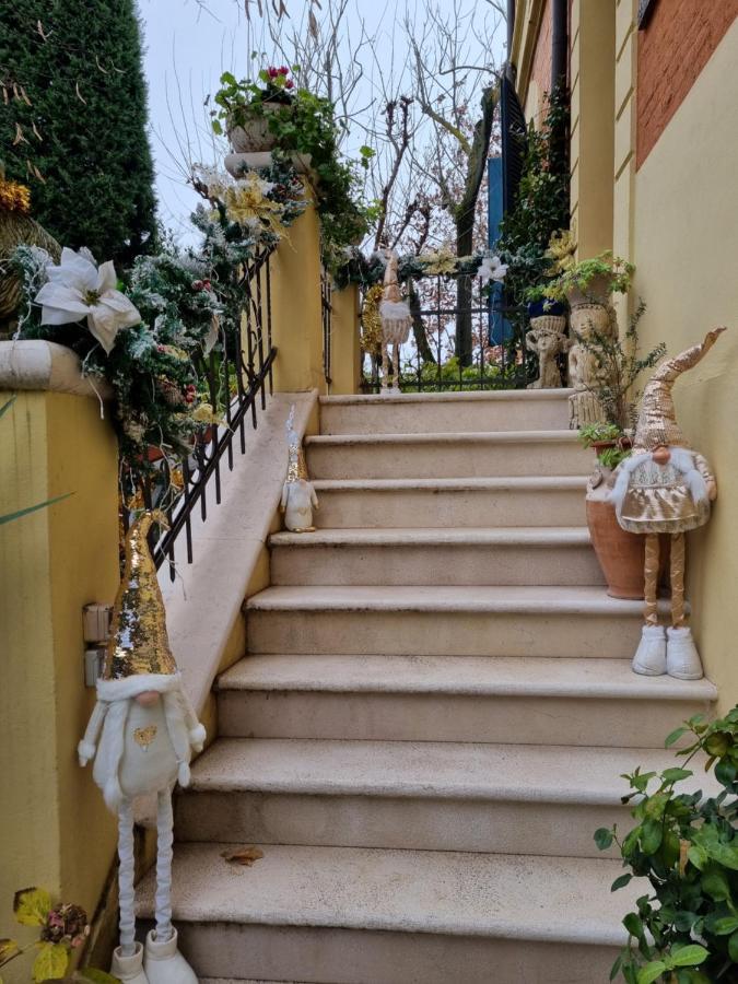 Stella Del Mar Bed & Breakfast โบโลญญา ภายนอก รูปภาพ